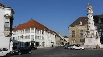 Burg Hotel Budapest 3*,  Hungary
