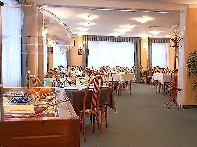 Burg Hotel Budapest 3*,
