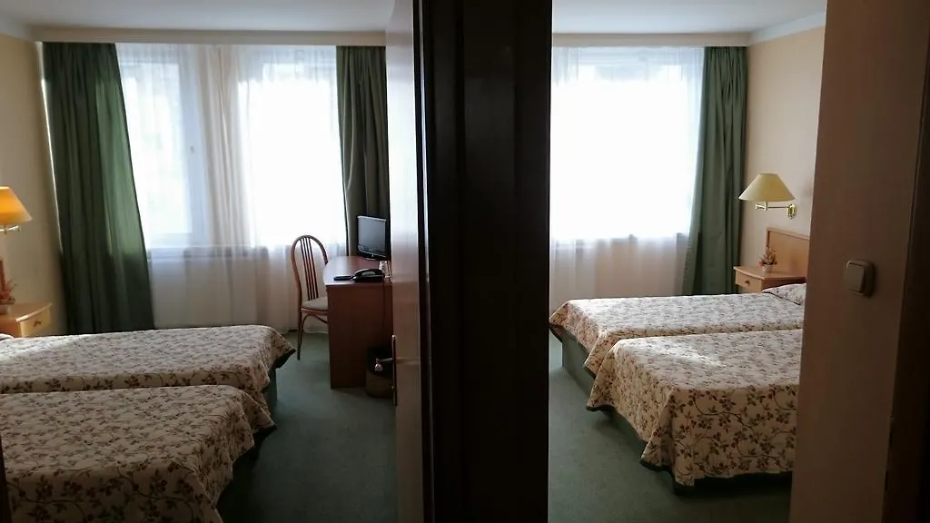 Burg Hotel Budapest 3*,  Hungary
