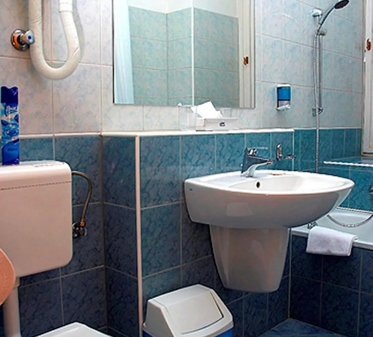Burg Hotel Budapest 3*,  Hungary